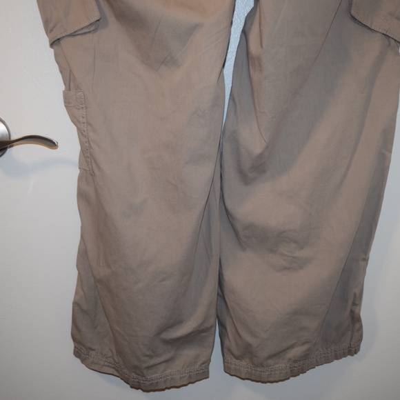 Divided H&M Cargo Pants - Picture 8 of 13